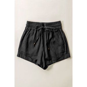 Linen type waistband shorts w adjustable string tie